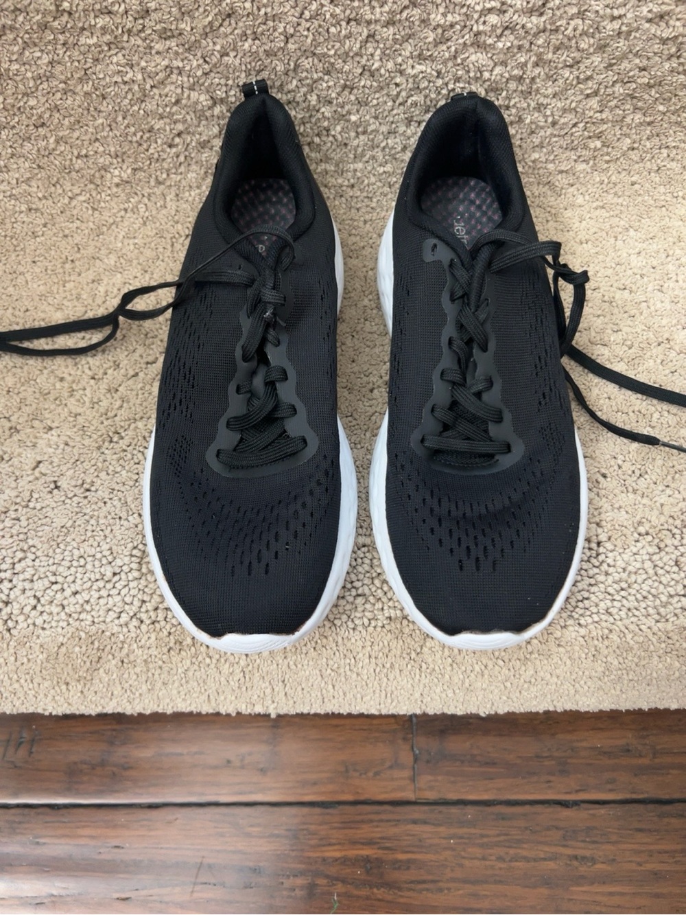 Aetrex UltraSky Danika Black Walking Sneakers Size 8